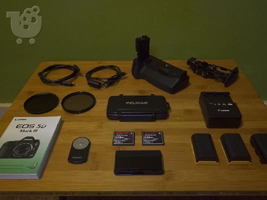 Canon EOS 5D Mark III с 24-105 мм Kit Lens